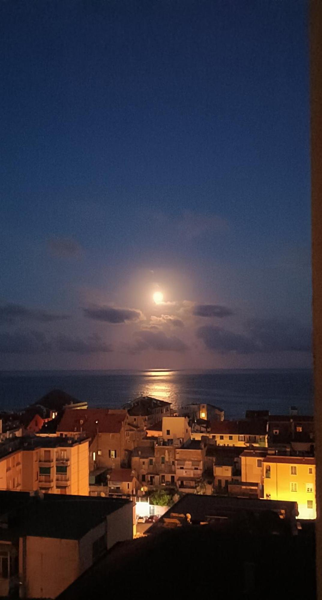 Apartmán Casa Di Claude Con Posto Auto Finale Ligure Exteriér fotografie