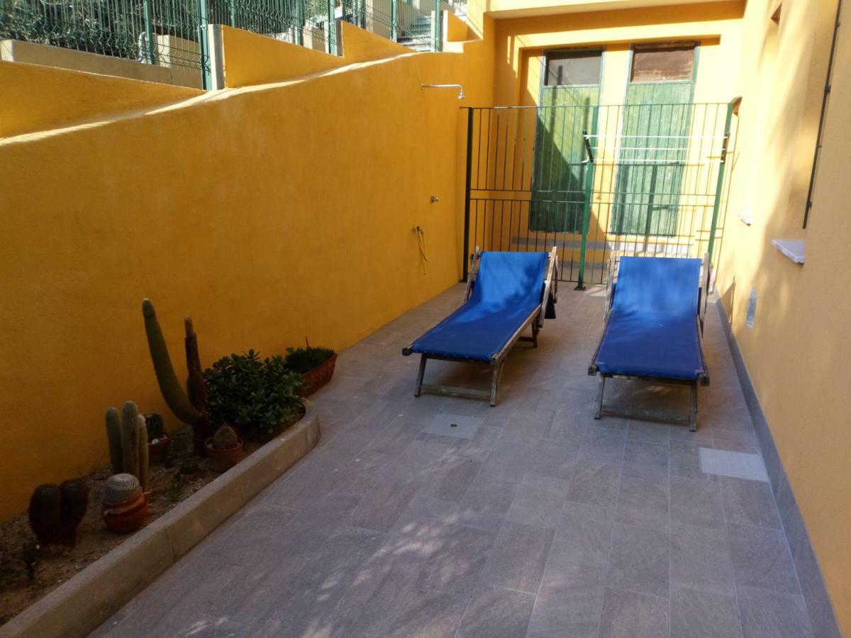 Apartmán Casa Di Claude Con Posto Auto Finale Ligure Exteriér fotografie